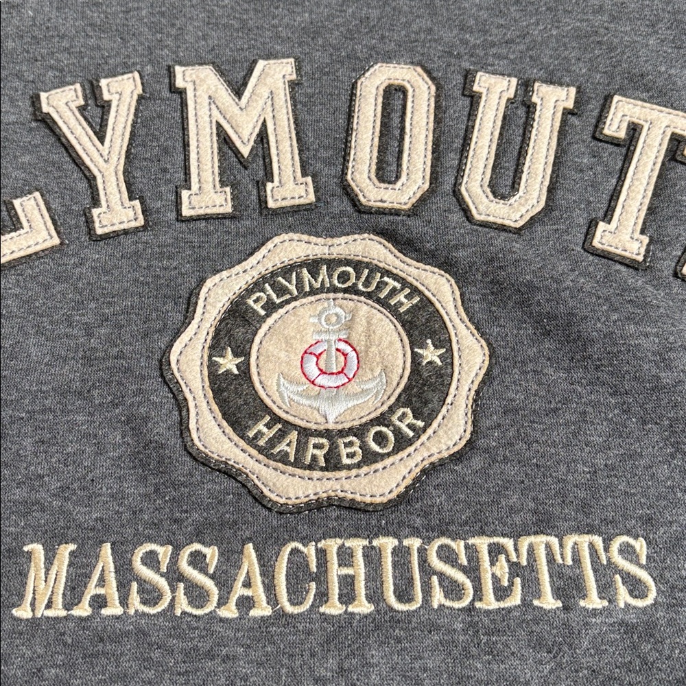 🍦HOST. PICK🍦Plymouth Harbor Massachusetts embroidered Grey Hoodie NWT pockets - Picture 3 of 16
